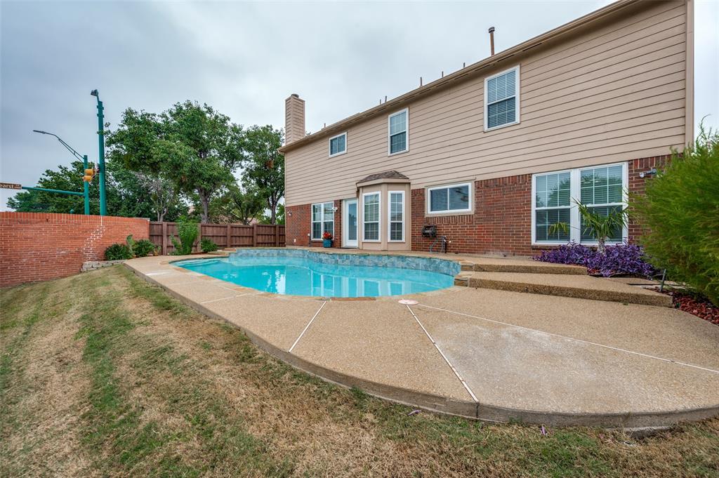 2400 Covington Drive Property Photo 27