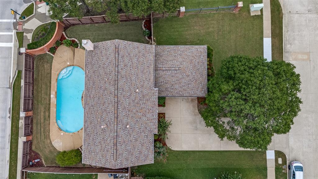 2400 Covington Drive Property Photo 28