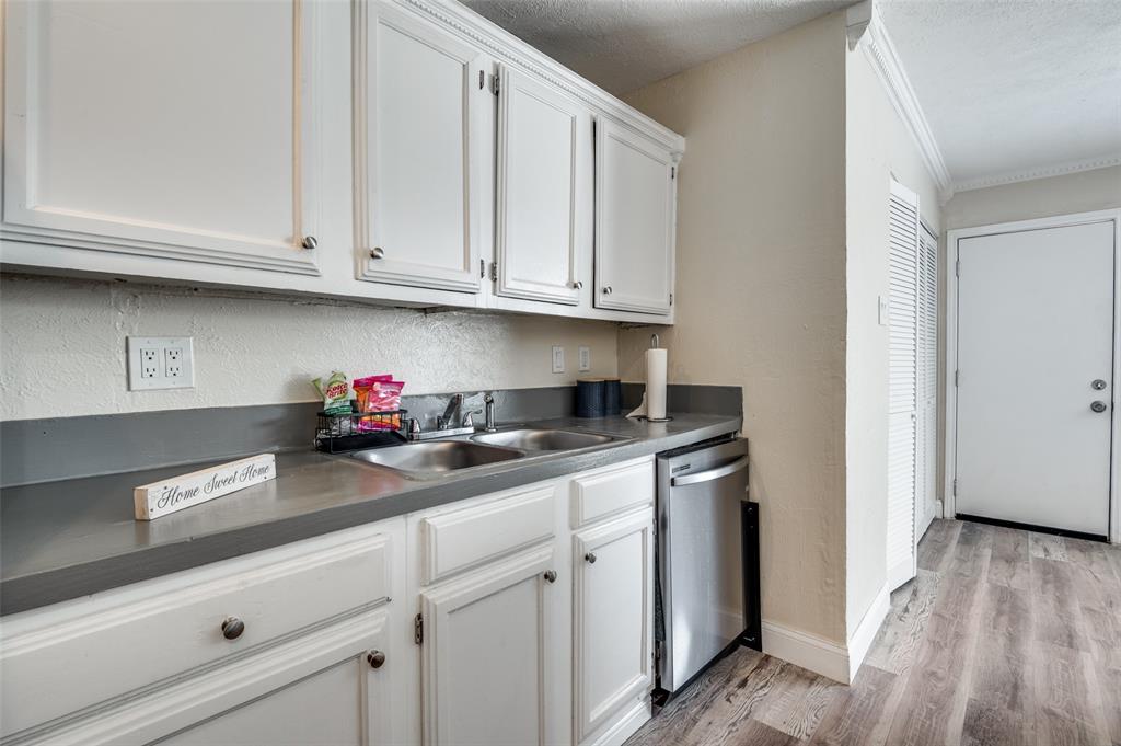 10222 Red Maple Drive Property Photo 7