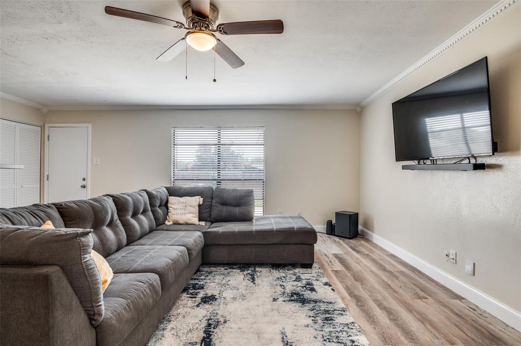 10222 Red Maple Drive Property Photo 9