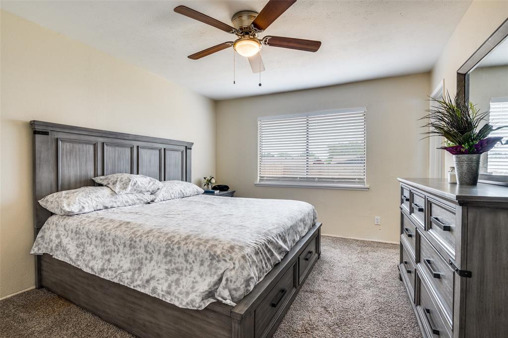 10222 Red Maple Drive Property Photo 12