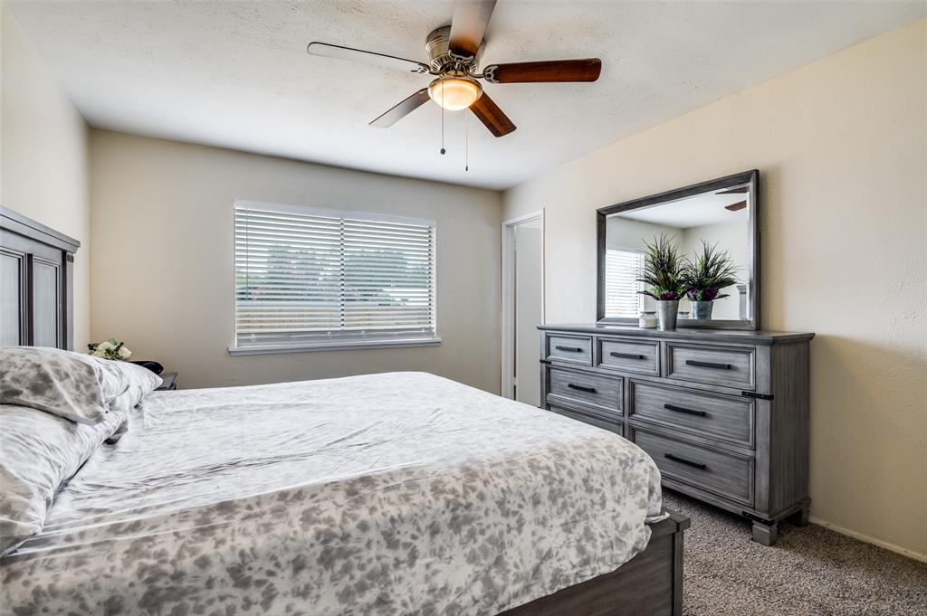 10222 Red Maple Drive Property Photo 13