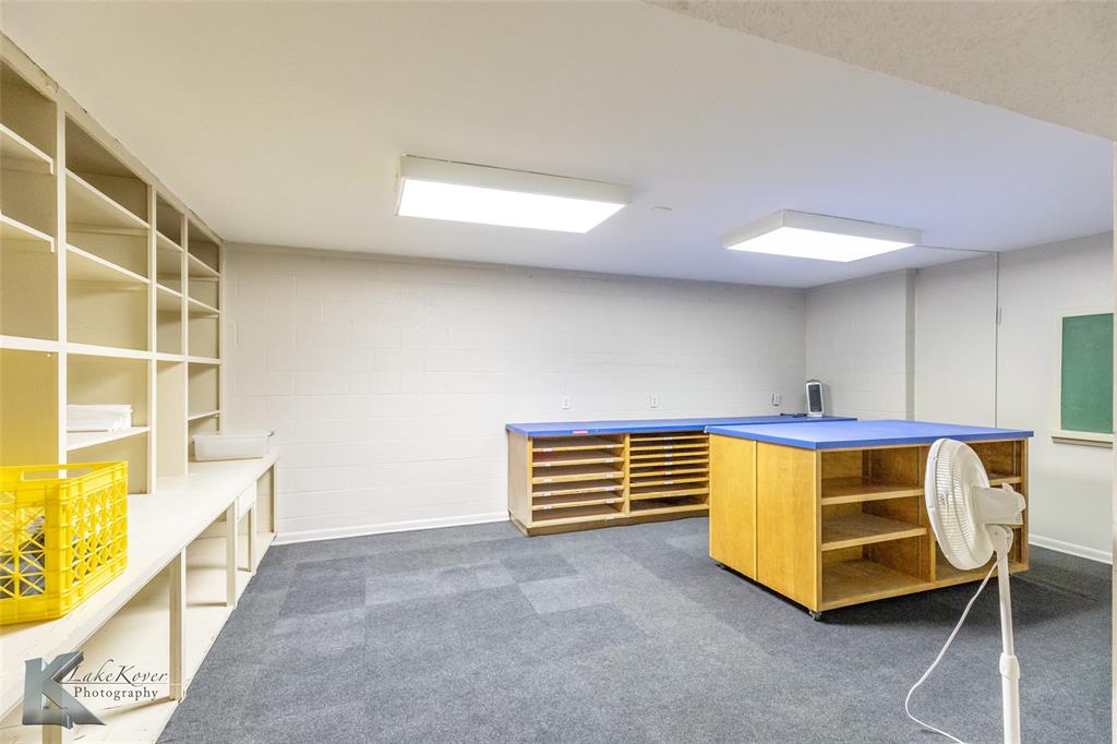 2502 Minter Lane Property Photo 8