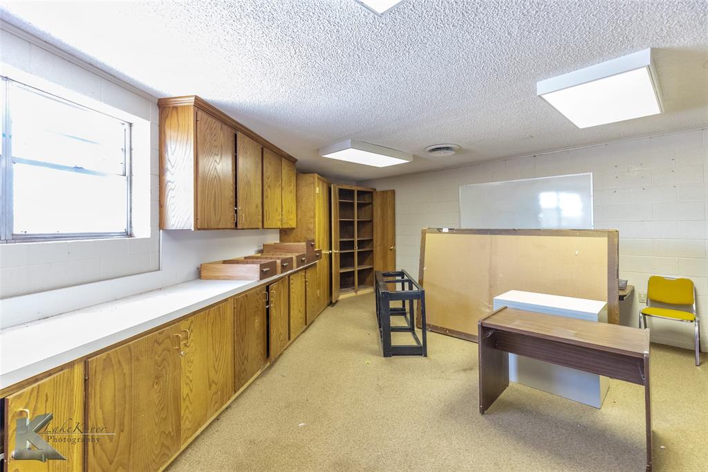 2502 Minter Lane Property Photo 16