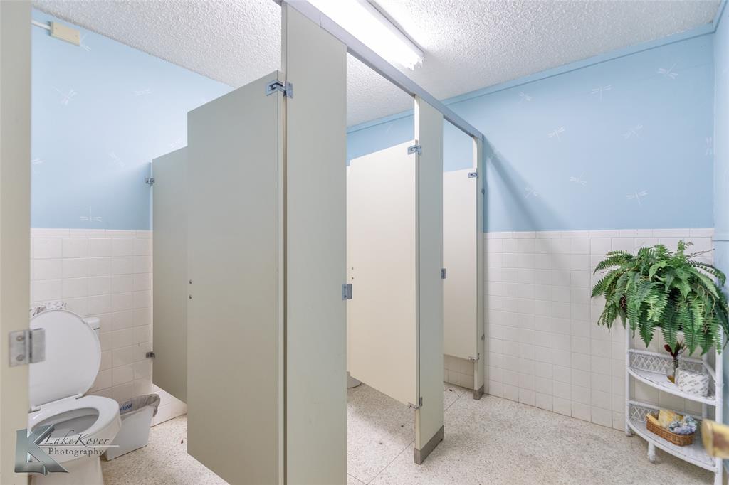 2502 Minter Lane Property Photo 23