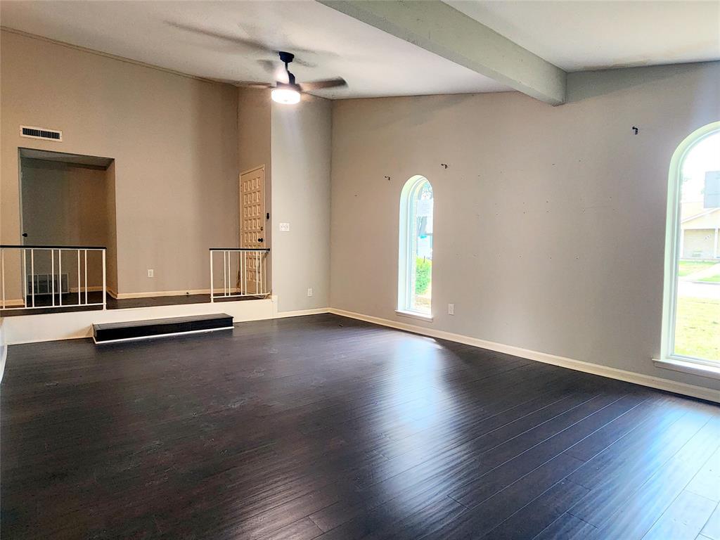 338 Wildbriar Drive Property Photo 5