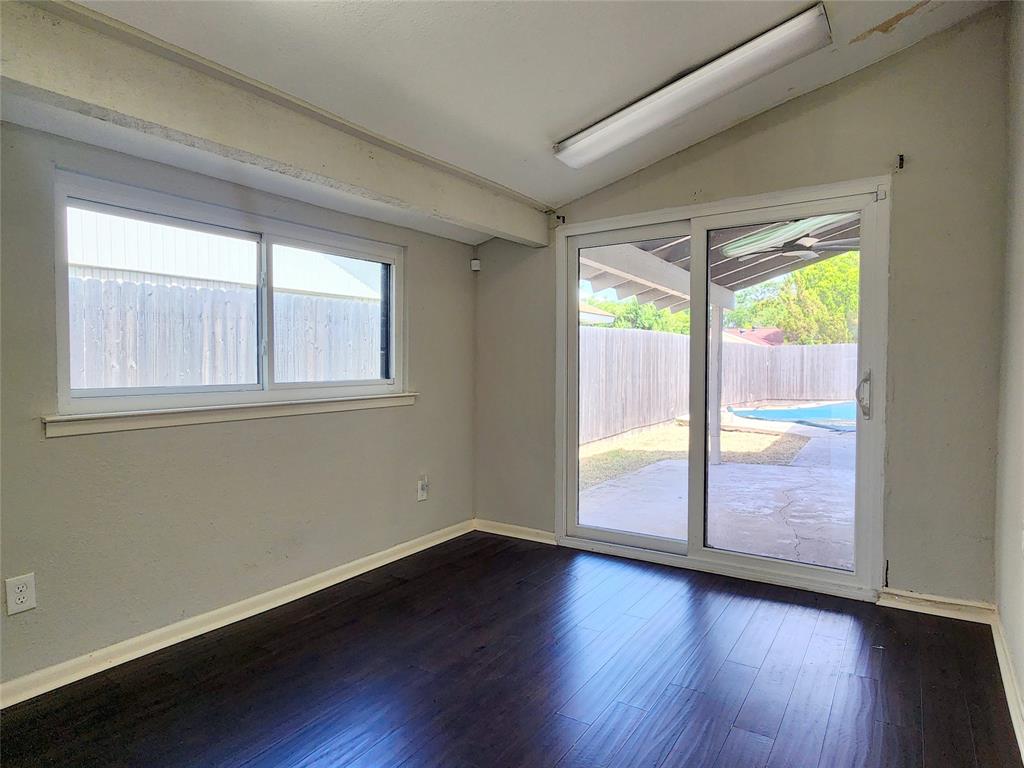 338 Wildbriar Drive Property Photo 6