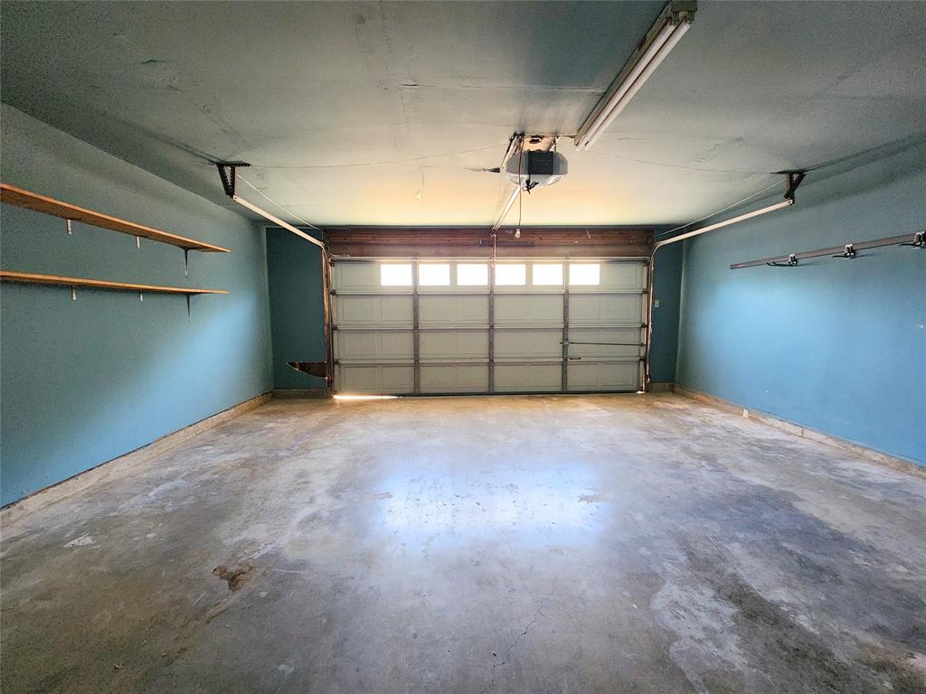 338 Wildbriar Drive Property Photo 32