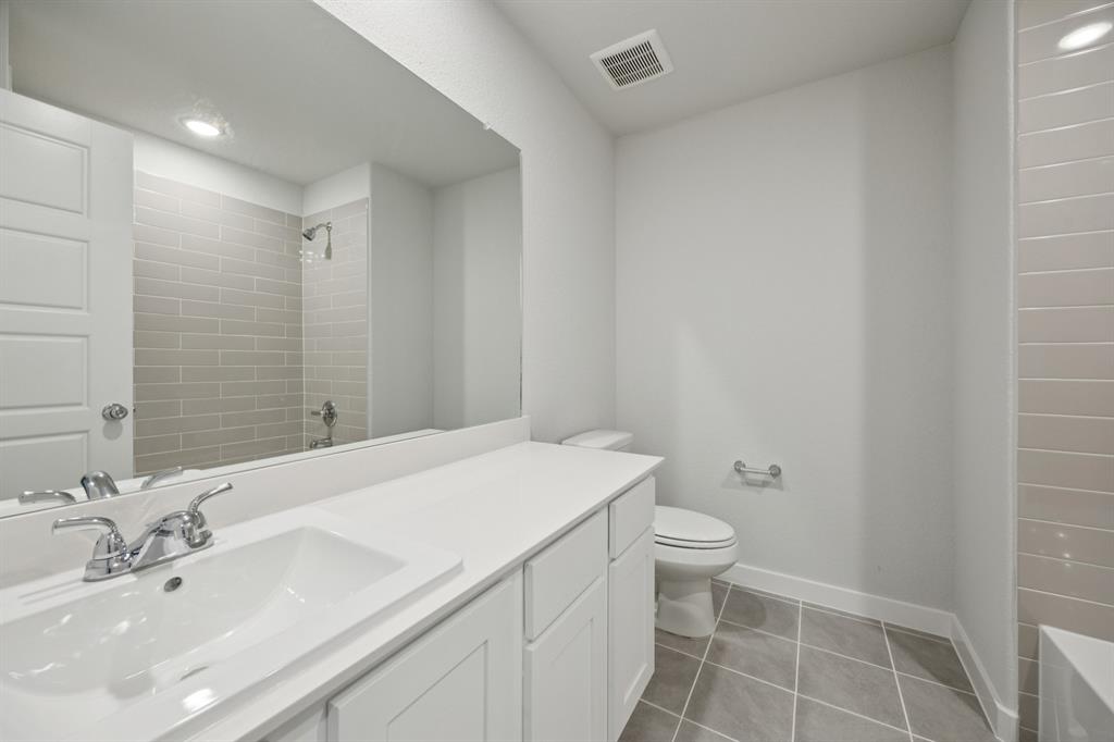 704 Pine Beach Drive Property Photo 24