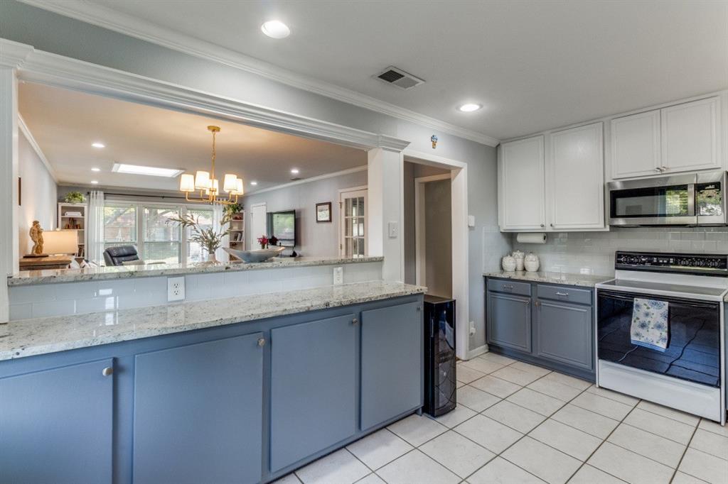 9027 Liptonshire Drive Property Photo 8