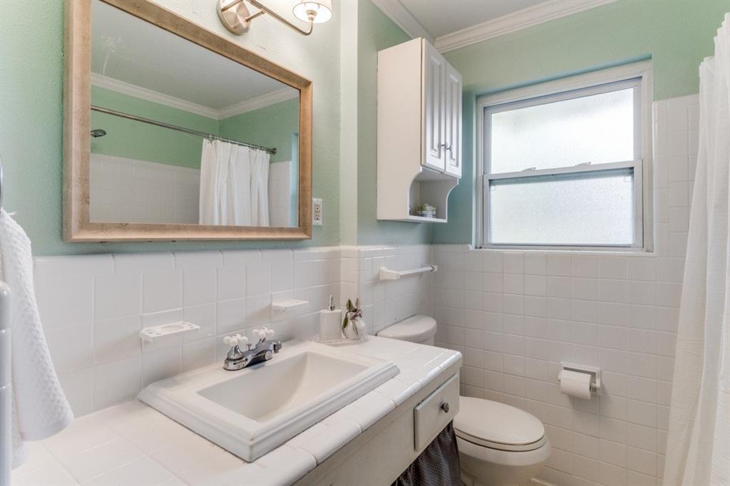 9027 Liptonshire Drive Property Photo 9