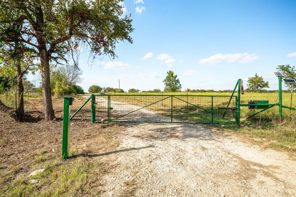 10400 Fm 927 Property Photo 2