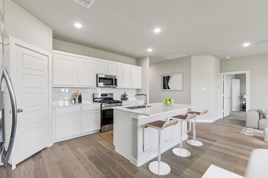 605 Whispering Winds Trail Property Photo 4