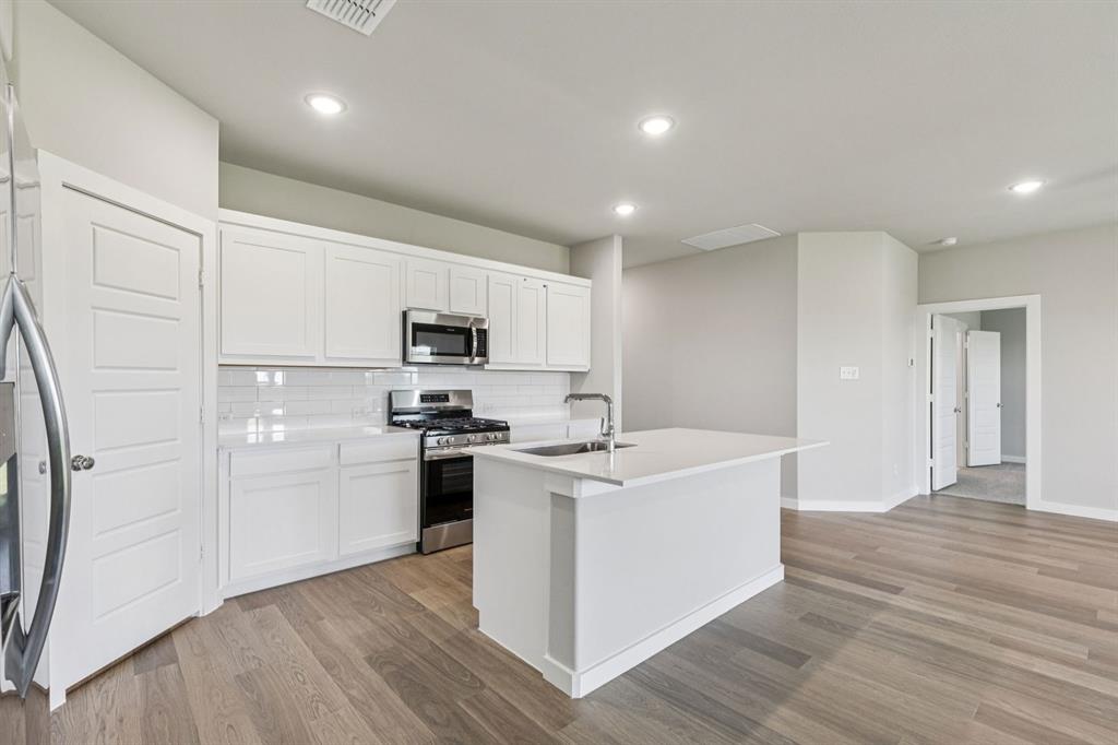 605 Whispering Winds Trail Property Photo 5