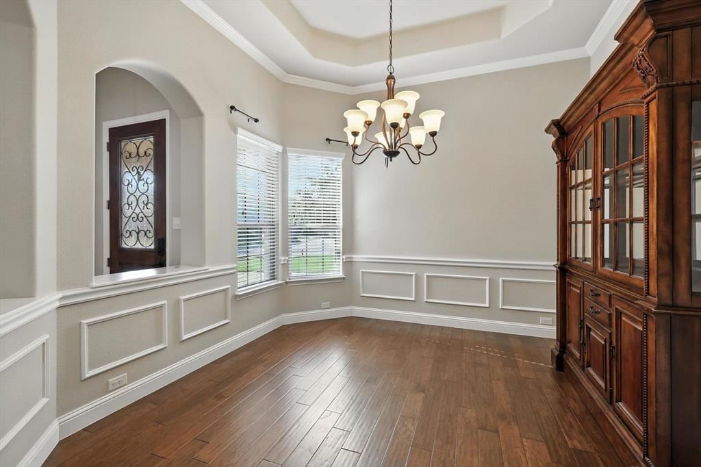 632 Shadow Glen Lane Property Photo 6