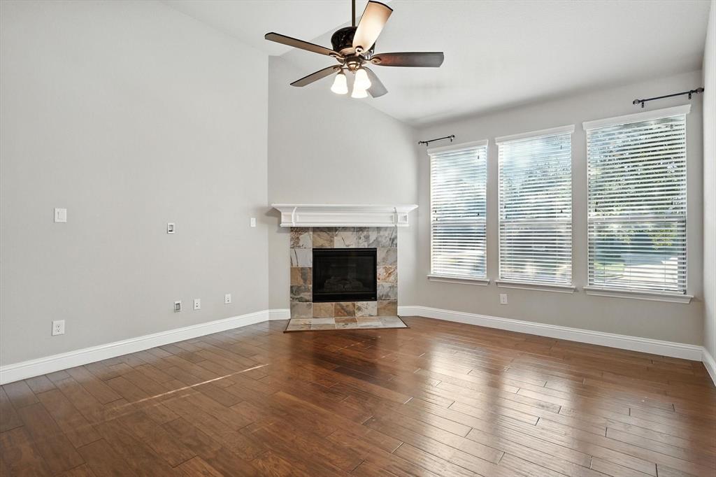 632 Shadow Glen Lane Property Photo 9