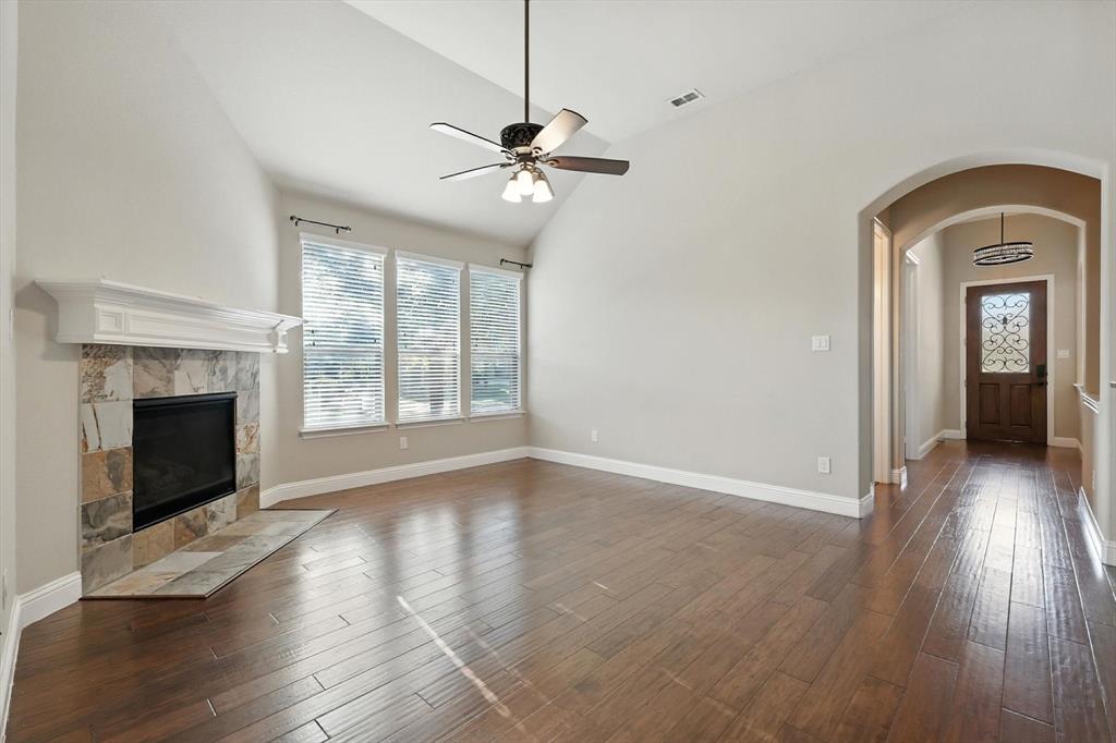 632 Shadow Glen Lane Property Photo 11