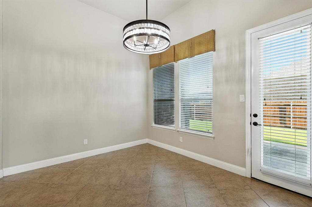 632 Shadow Glen Lane Property Photo 15