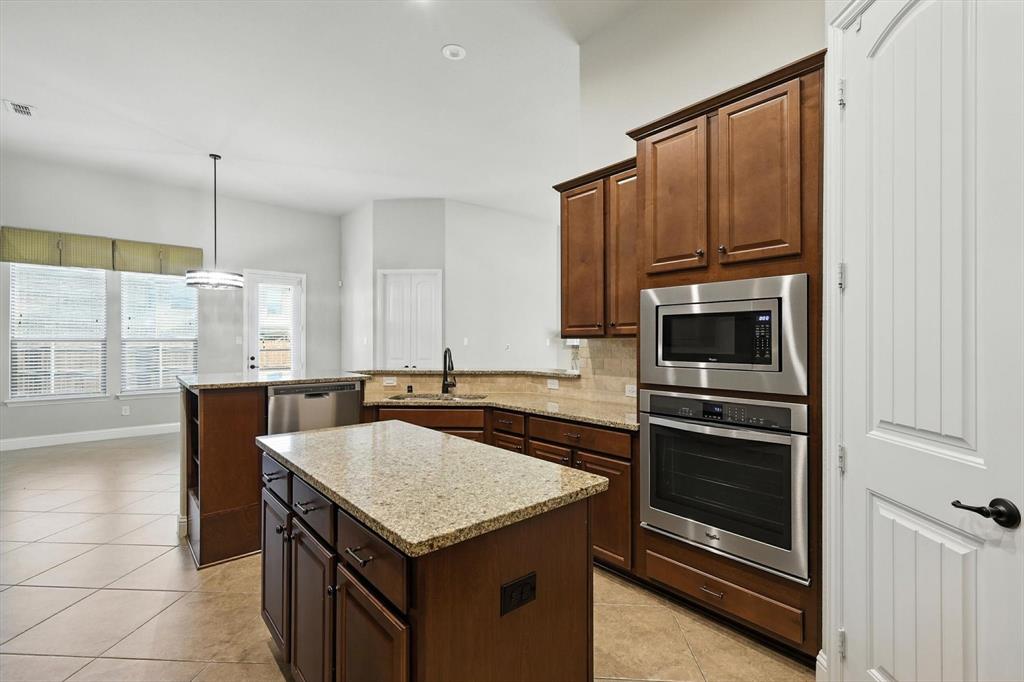 632 Shadow Glen Lane Property Photo 19