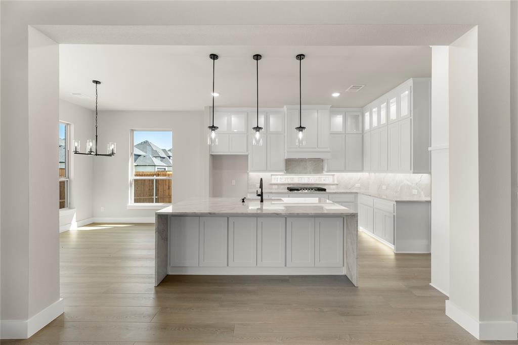 12054 Willow Manor Lane Property Photo 13