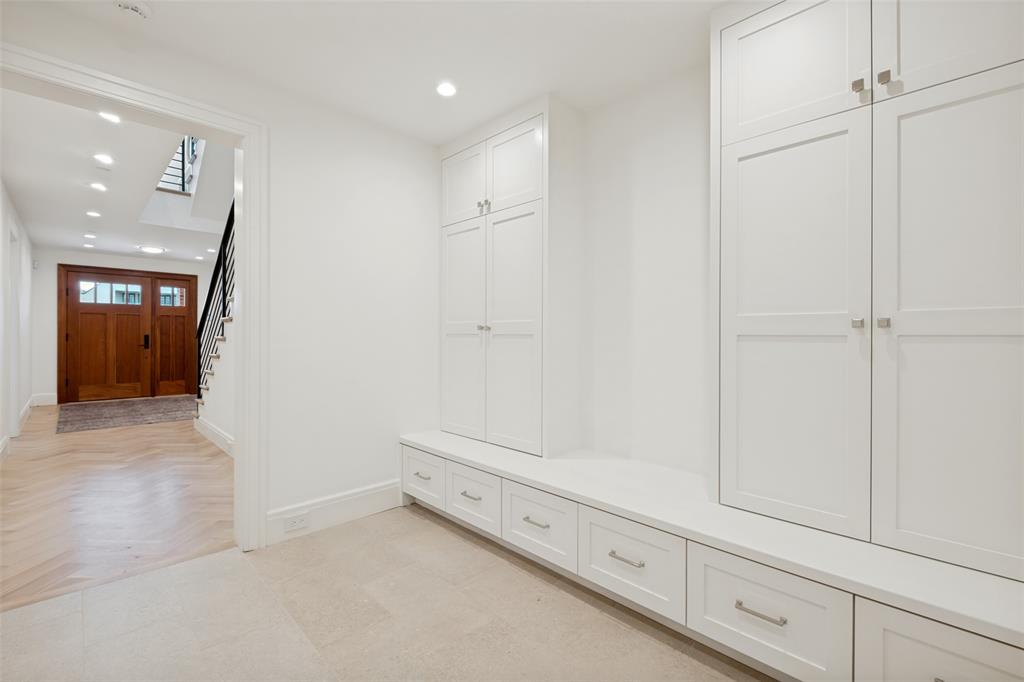 3420 Lovers Lane A Property Photo 6