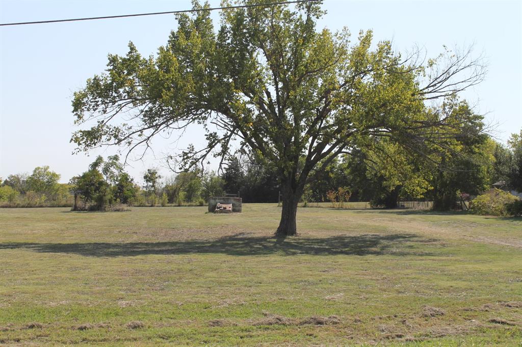 0 Fm 272 Property Photo 1