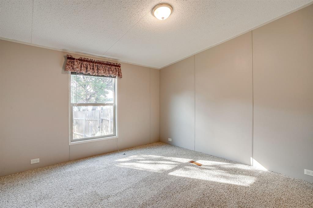 900 Tree Drive Property Photo 27