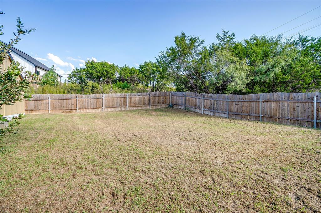 900 Tree Drive Property Photo 39