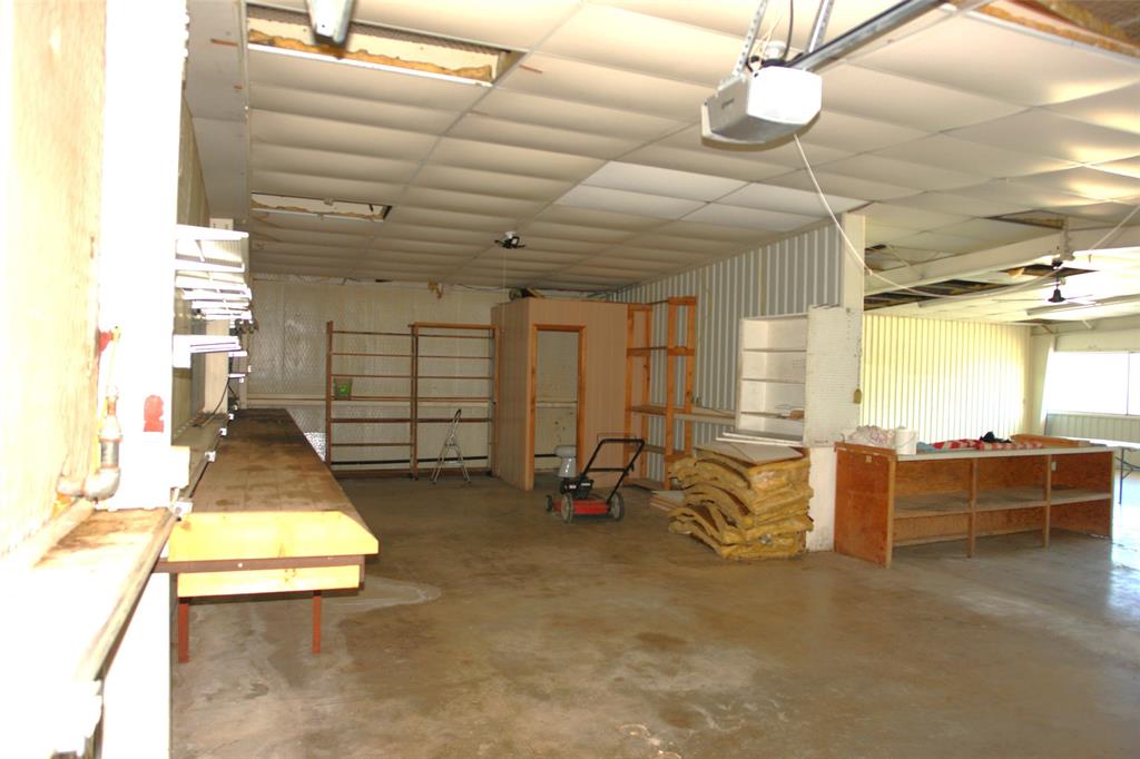 705 N Commercial Property Photo 9