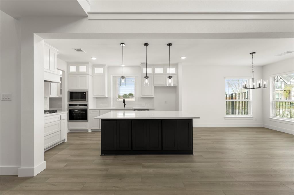 9084 Eureka Trail Property Photo 9