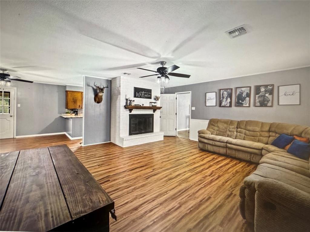 521 Wood Property Photo 2