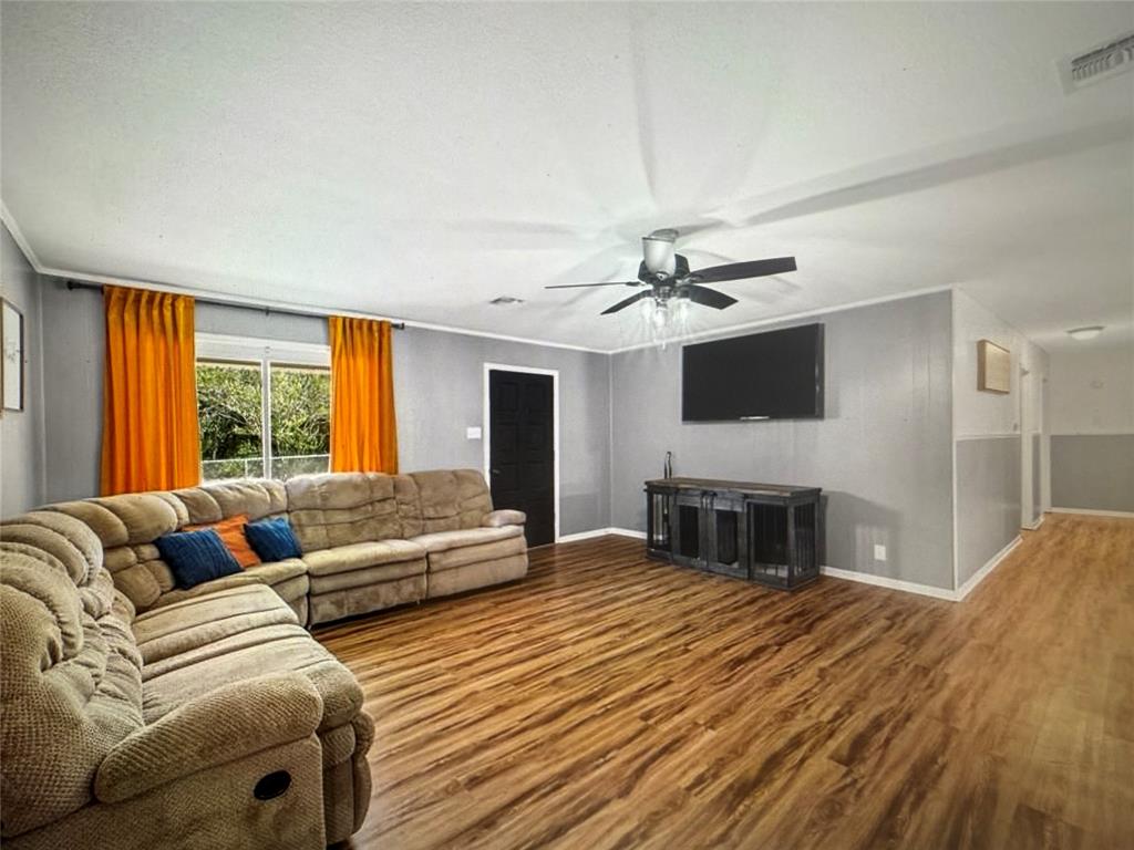 521 Wood Property Photo 4