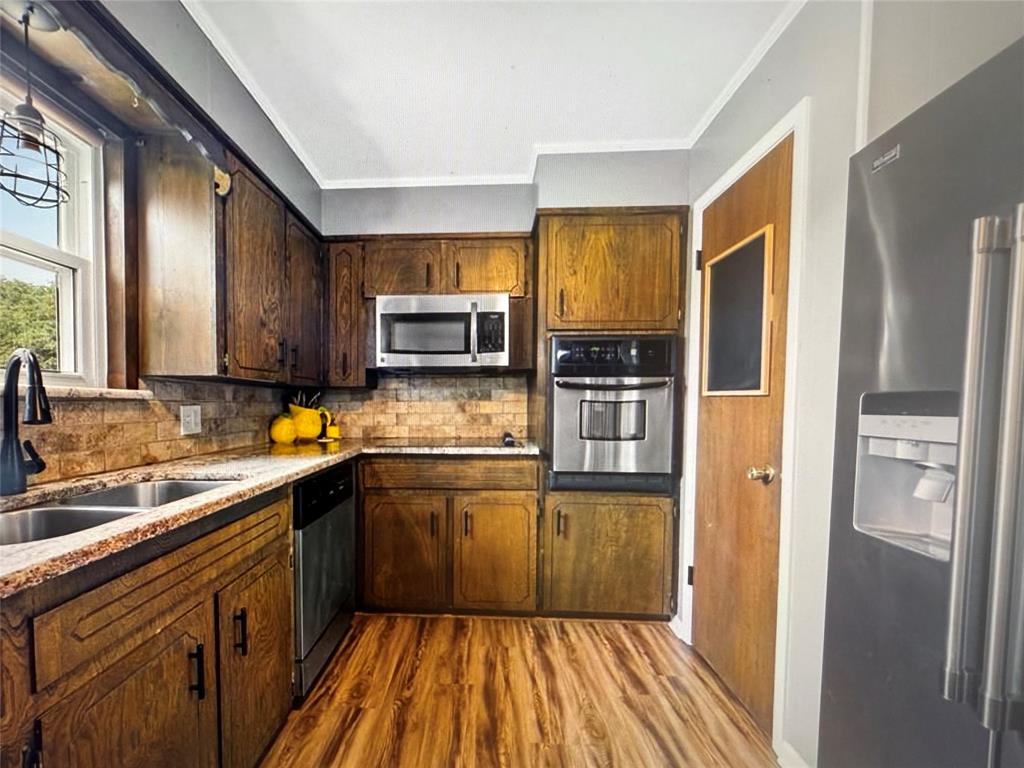 521 Wood Property Photo 8