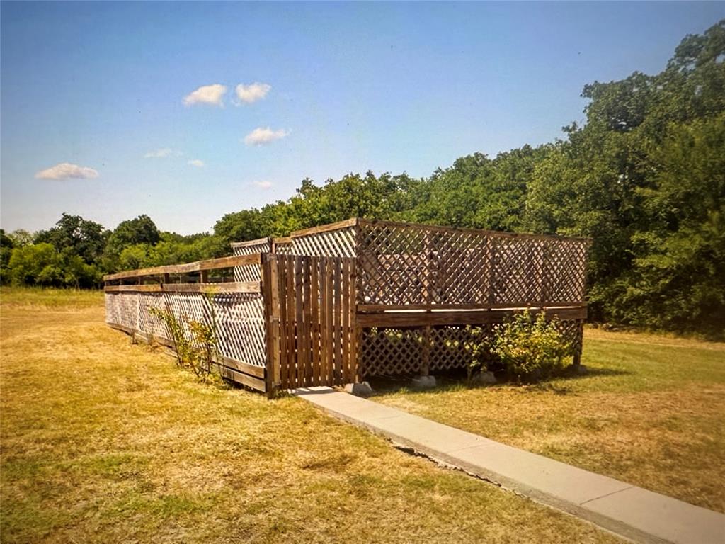 521 Wood Property Photo 20