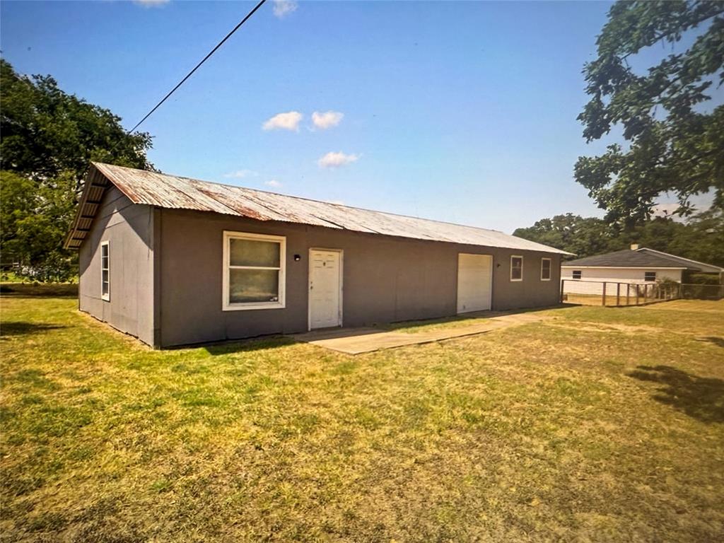 521 Wood Property Photo 22