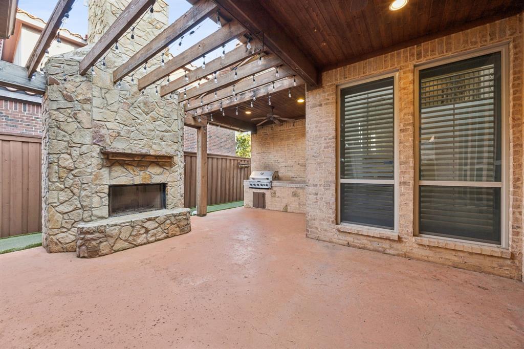 1725 Adalina Drive Property Photo 3