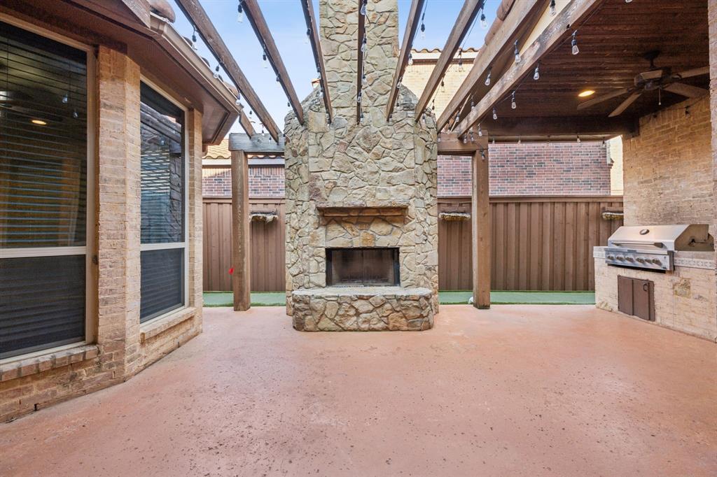 1725 Adalina Drive Property Photo 10