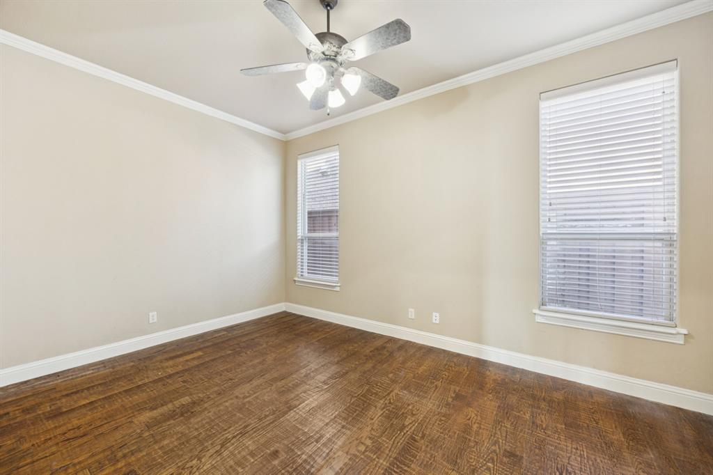 1725 Adalina Drive Property Photo 12