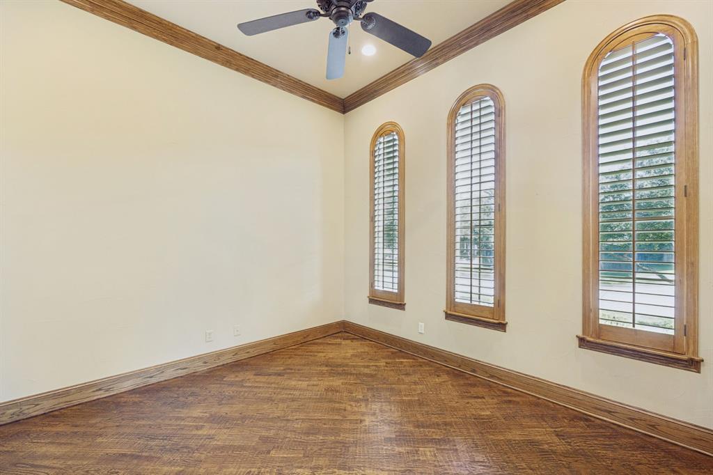 1725 Adalina Drive Property Photo 14