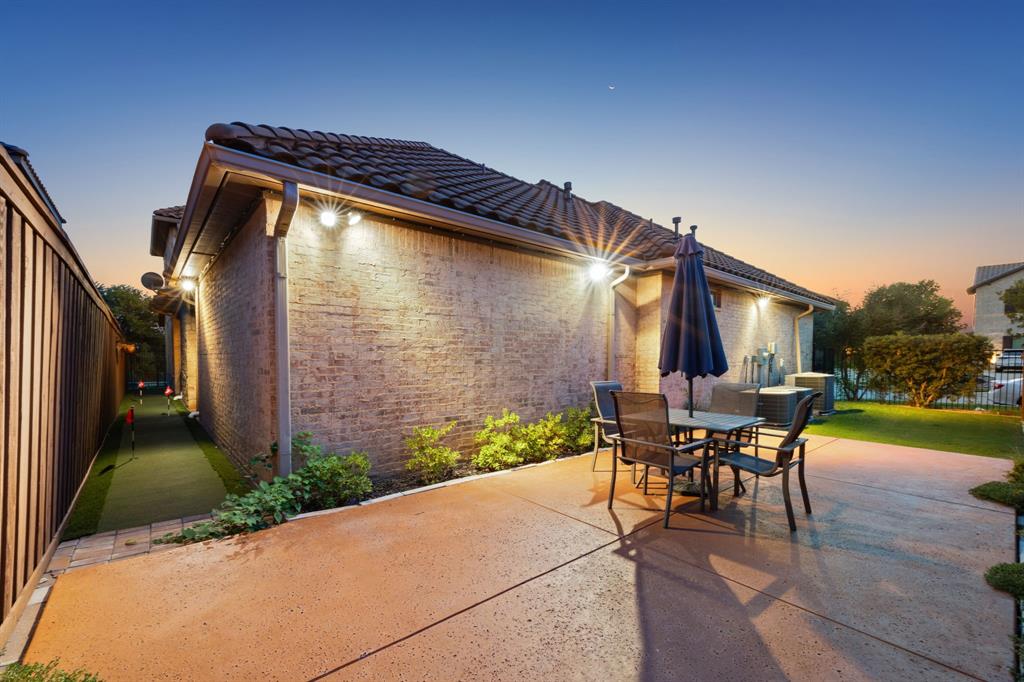 1725 Adalina Drive Property Photo 29