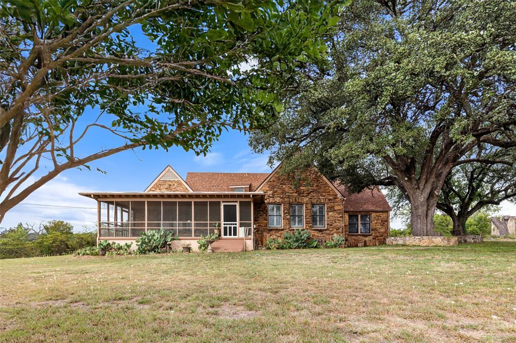 1803 N Highway 144 Property Photo 3
