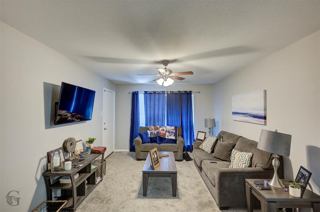 1820 E Kings Highway 252 Property Photo 4