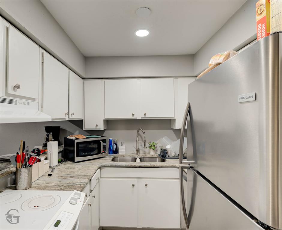 1820 E Kings Highway 252 Property Photo 5