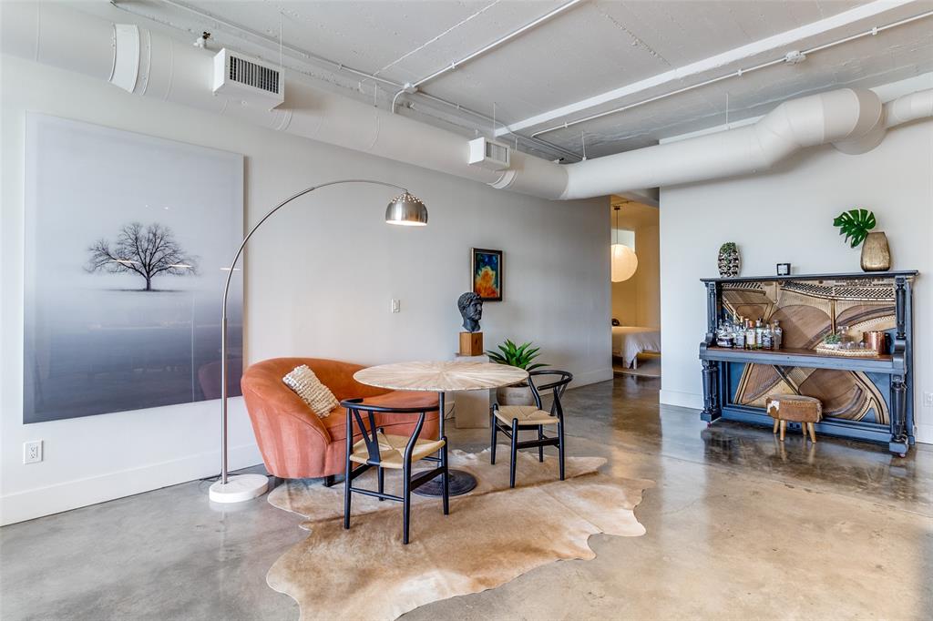 1122 Jackson Street 302