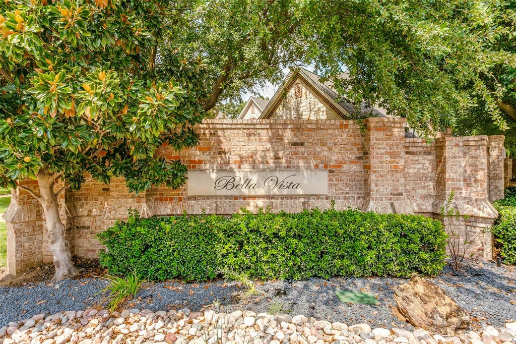 1101 Verona Way Property Photo 4