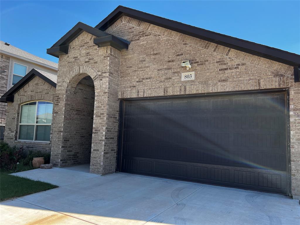 803 Valor Court Property Photo 1