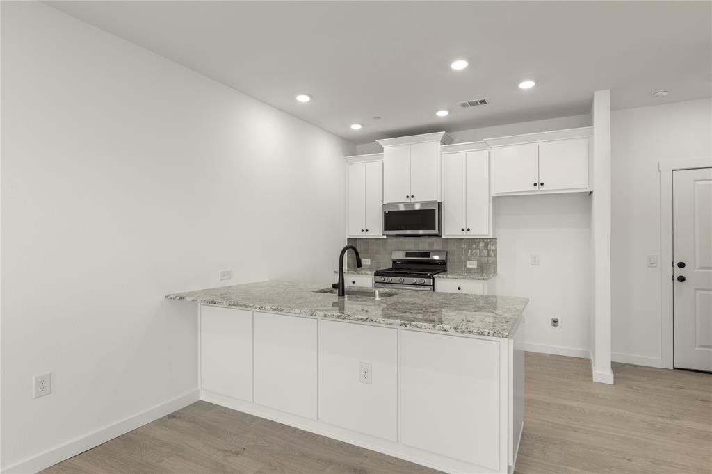 1829 Azalea Property Photo 5