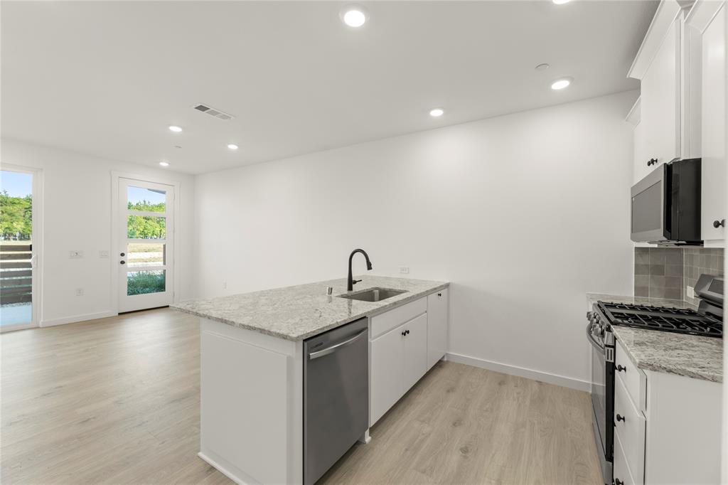 1829 Azalea Property Photo 7