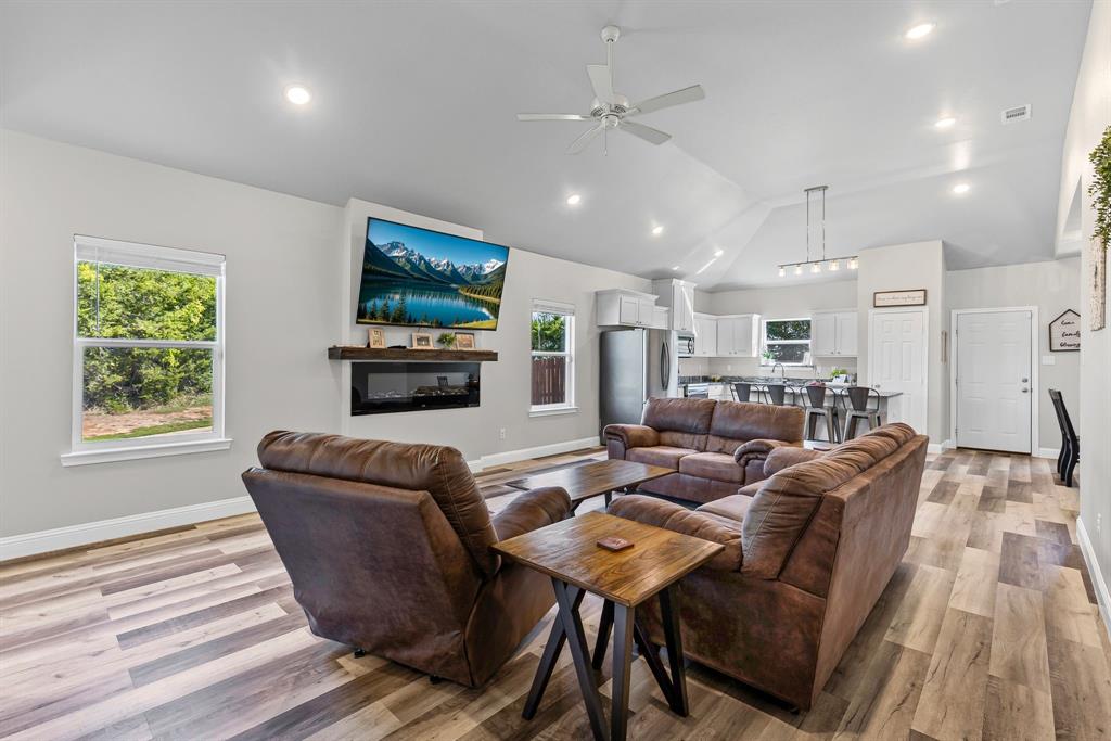 240 Marianne Circle Property Photo 3