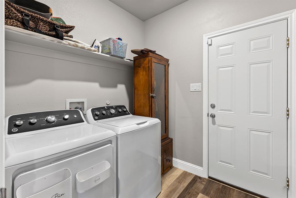 240 Marianne Circle Property Photo 12